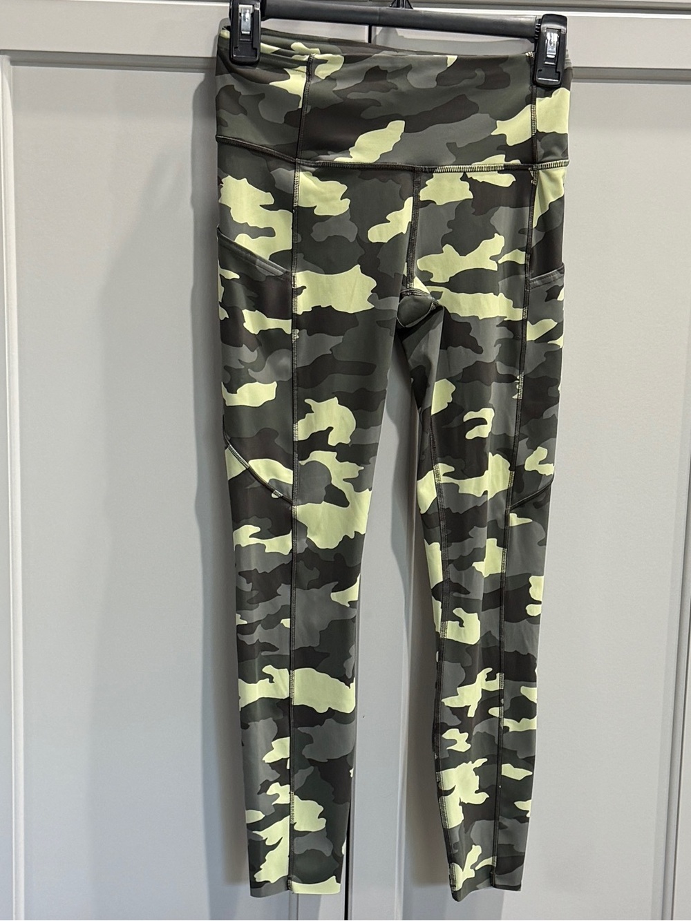 lululemon athletica Green & Olive Camo Leggings
